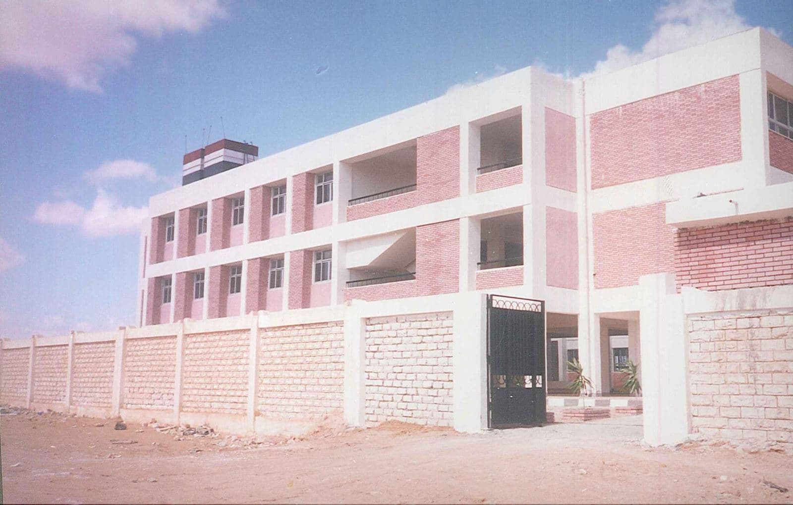 مدرسة الحمام — 5